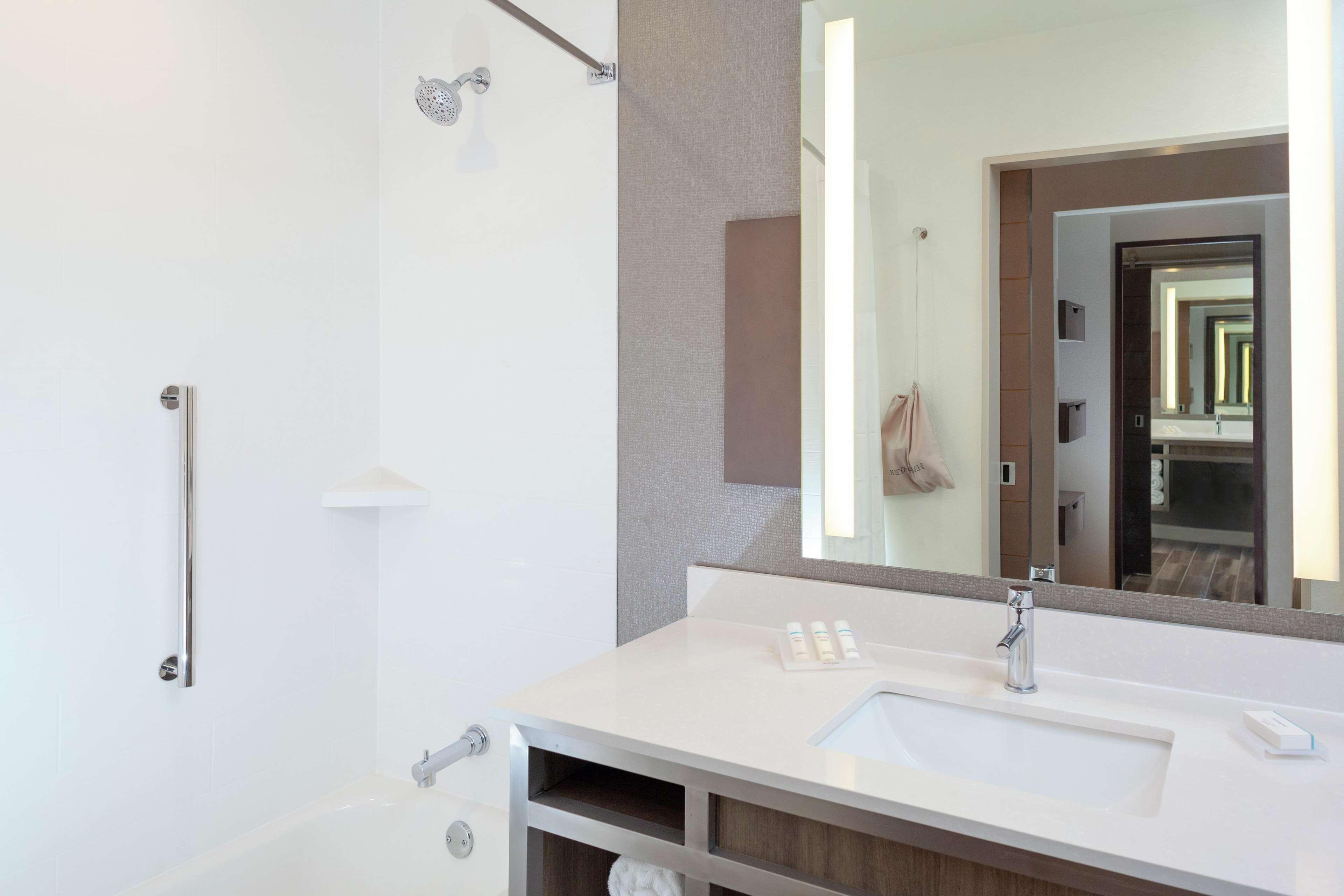 Hilton Garden Inn Уэйко Экстерьер фото