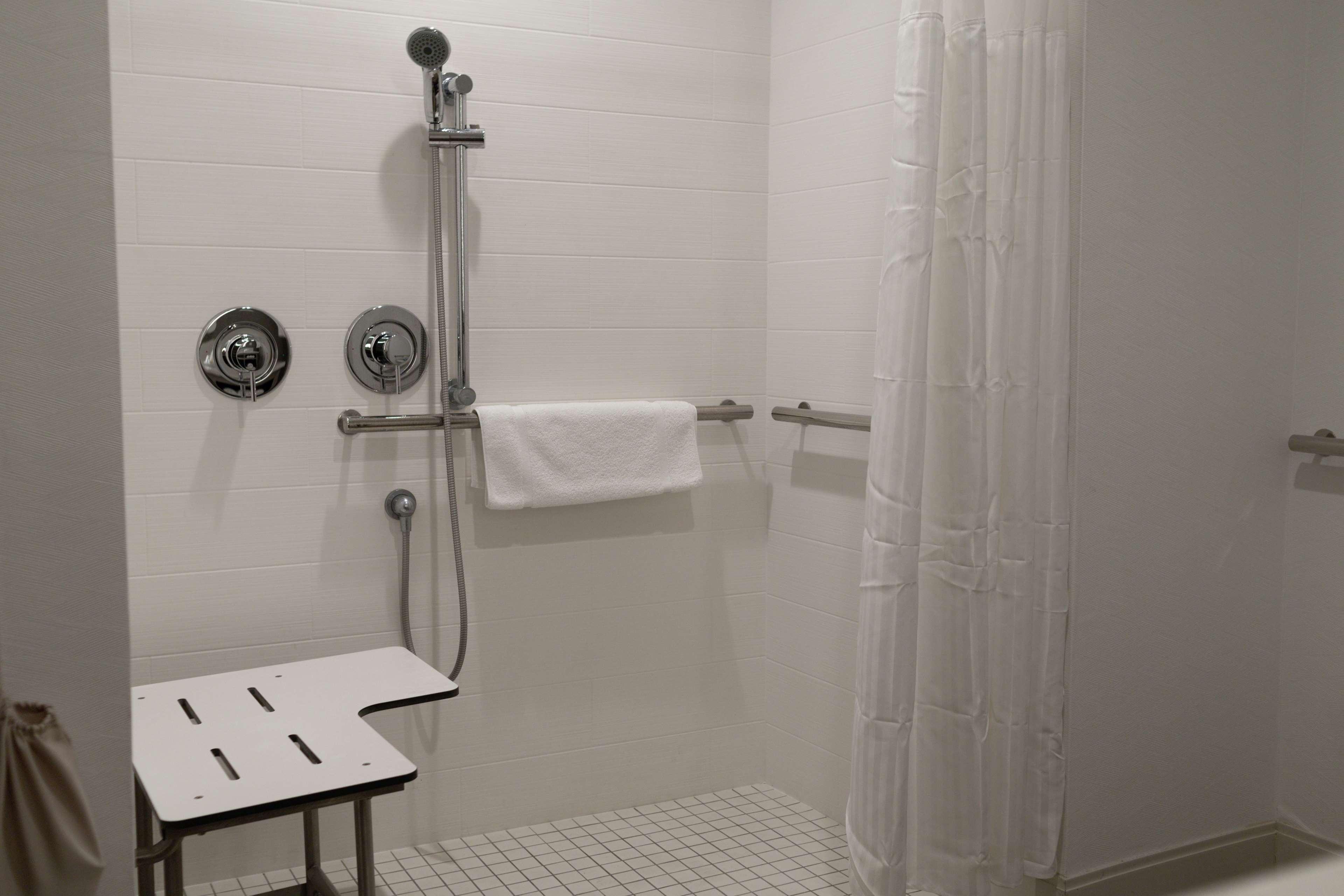 Hilton Garden Inn Уэйко Экстерьер фото