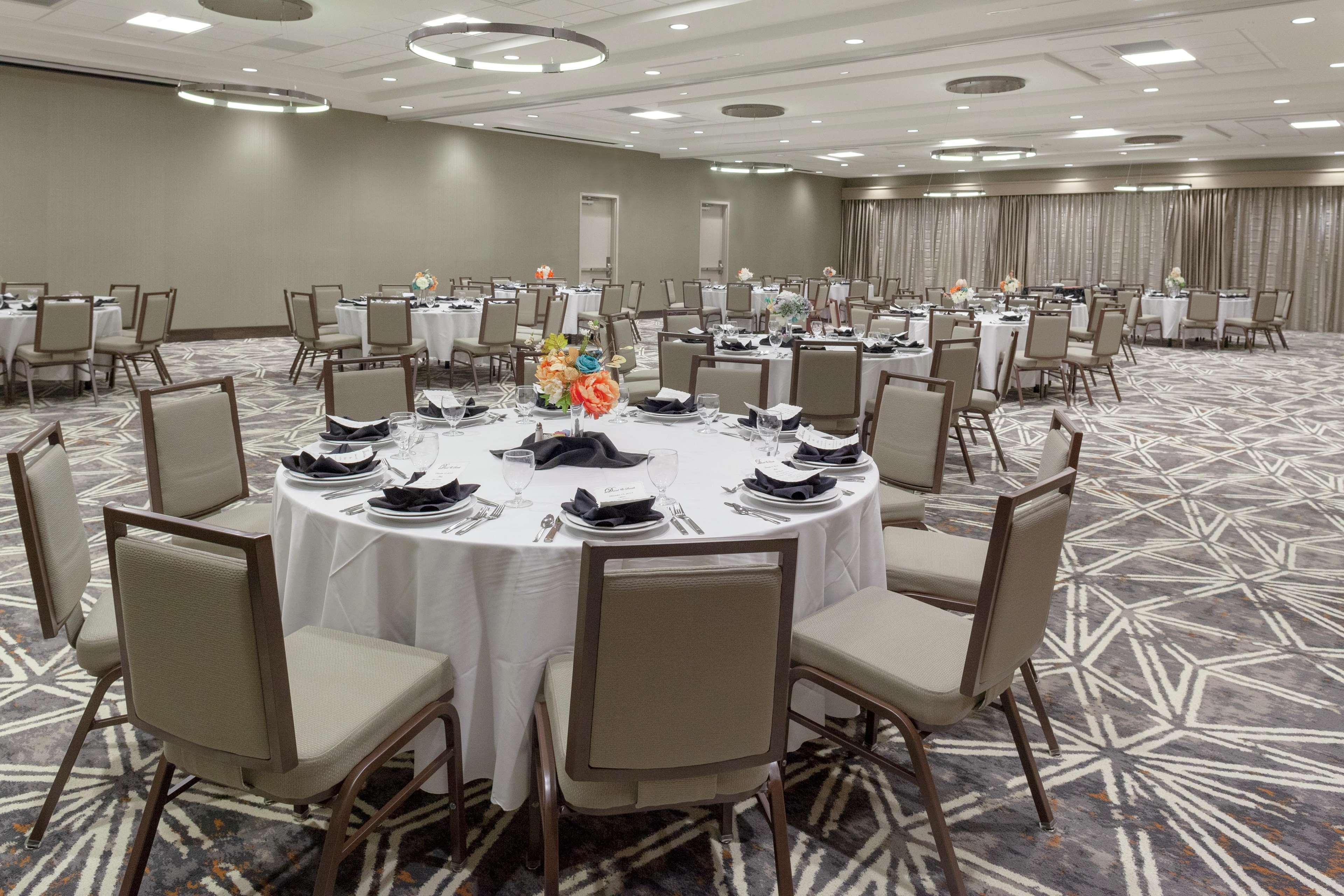 Hilton Garden Inn Уэйко Экстерьер фото