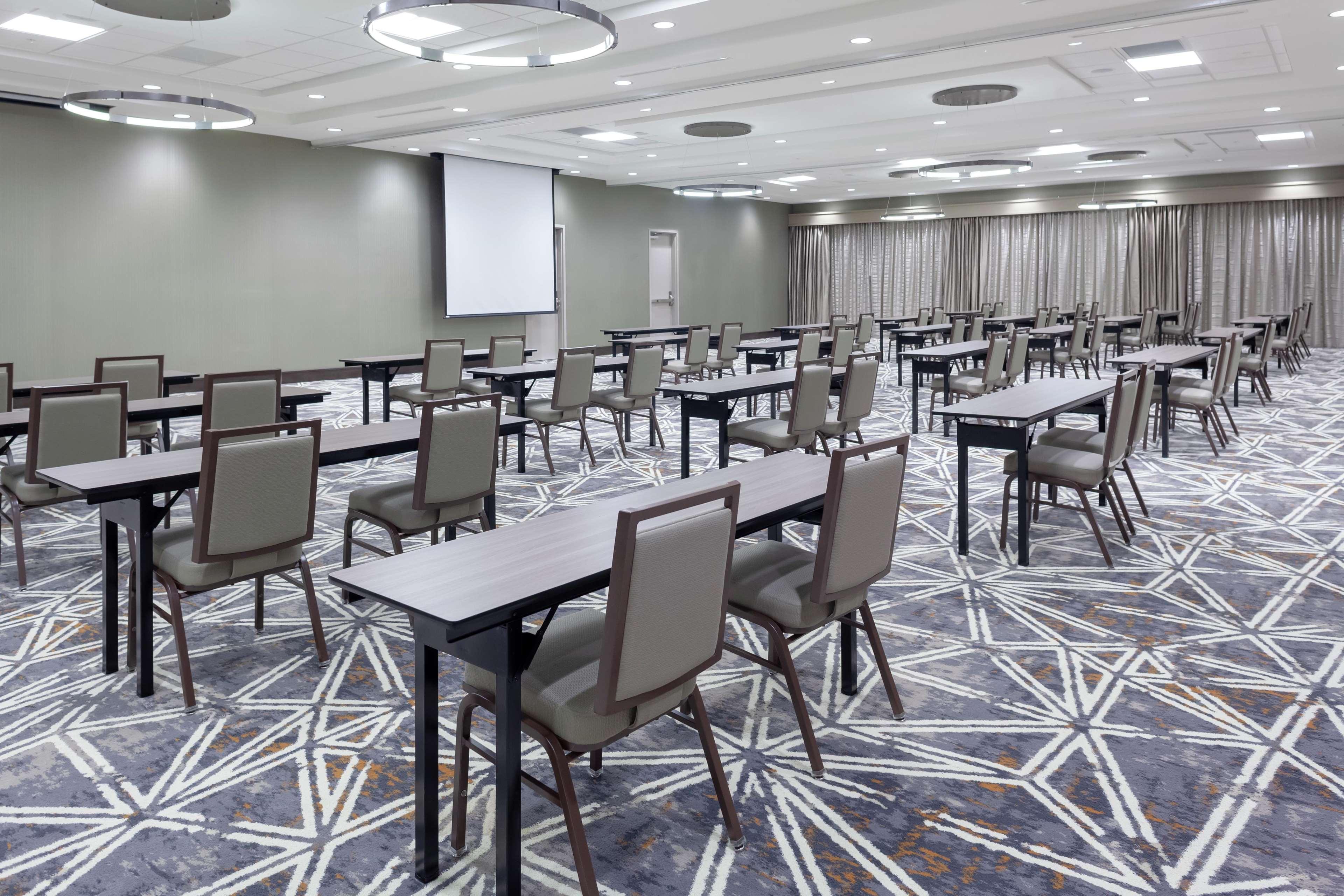Hilton Garden Inn Уэйко Экстерьер фото