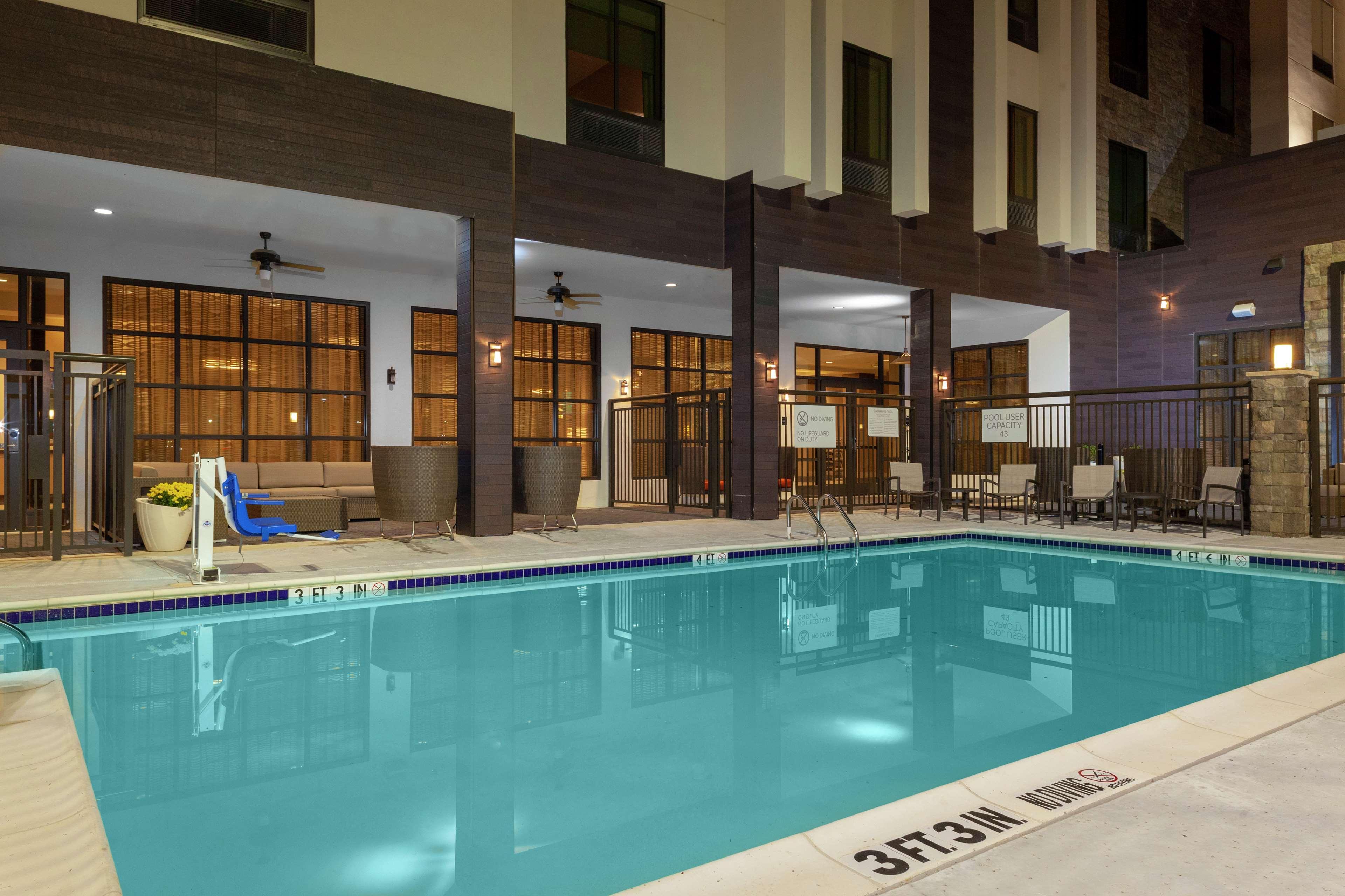 Hilton Garden Inn Уэйко Экстерьер фото